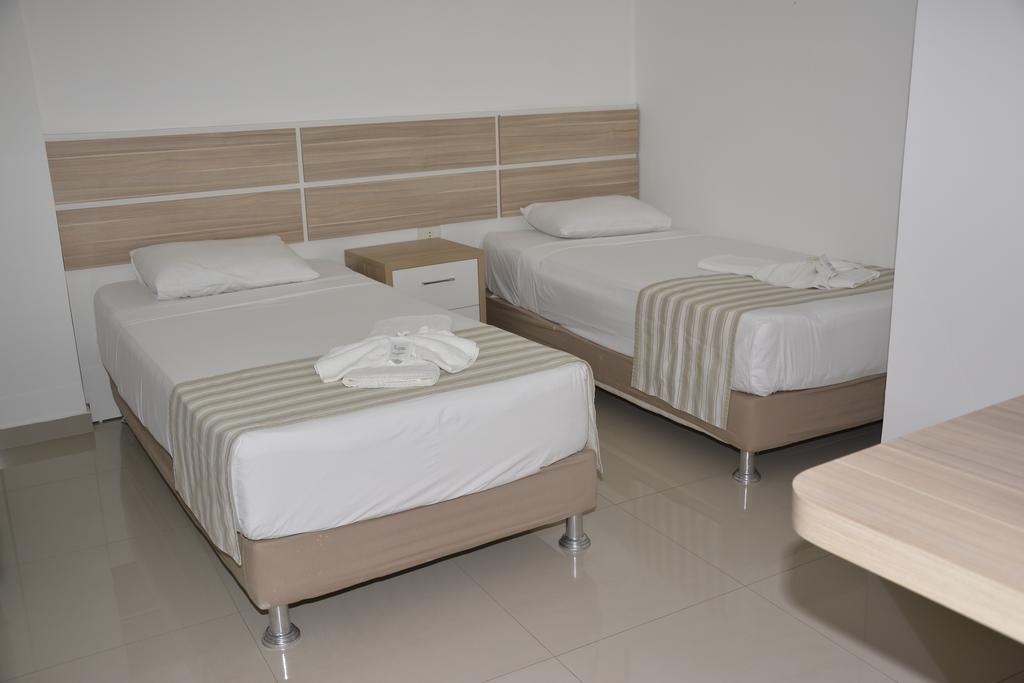 Hotel Salzburgo Ciudad del Este Rum bild