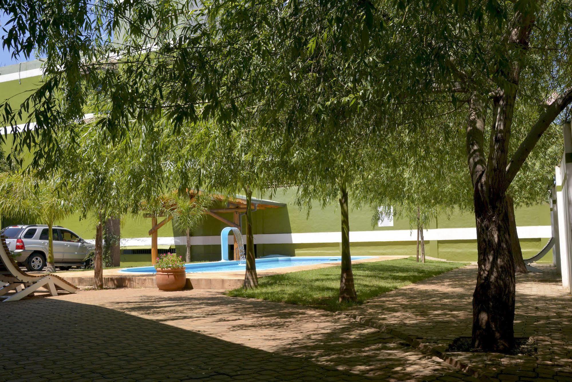 Hotel Salzburgo Ciudad del Este Exteriör bild