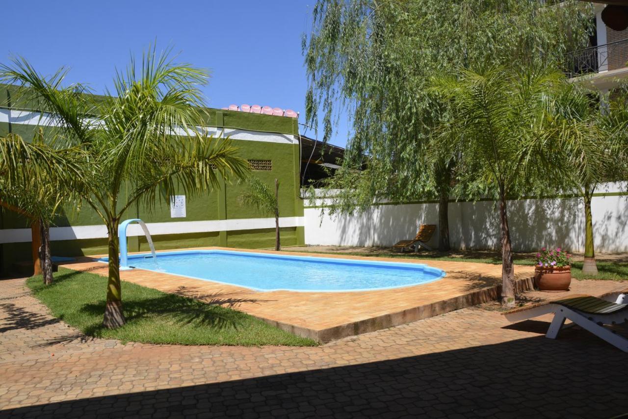 Hotel Salzburgo Ciudad del Este Exteriör bild